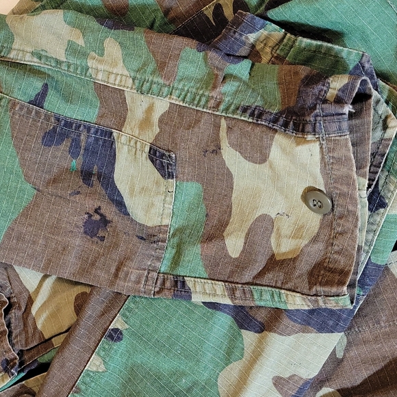 X-Large Green Military Jacket/ Punk Style Coat. Button up closures. Big Pockets. - Picture 9 of 12